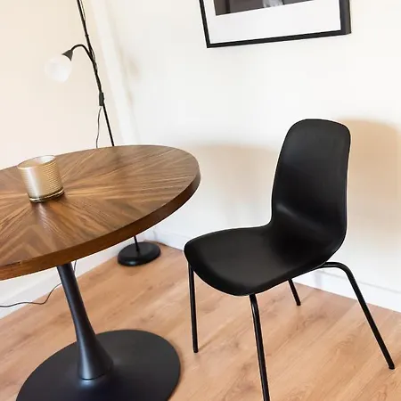 Ochota Sunny By Bookinghost Apartamento Varsóvia