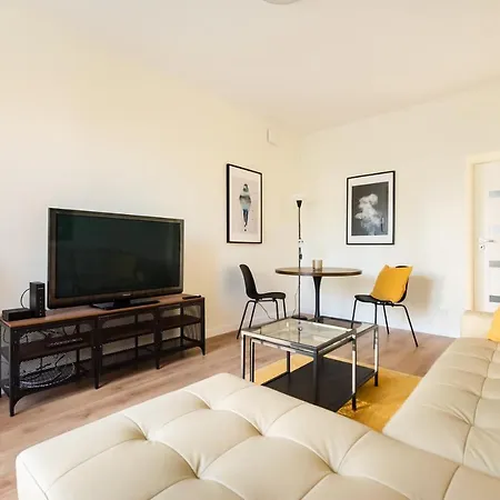 Apartamento Ochota Sunny By Bookinghost *